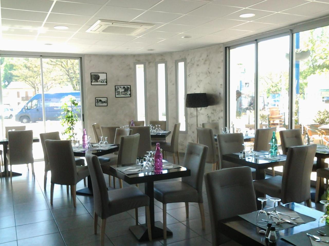 Le Midi Hotel Montaigu-de-Quercy